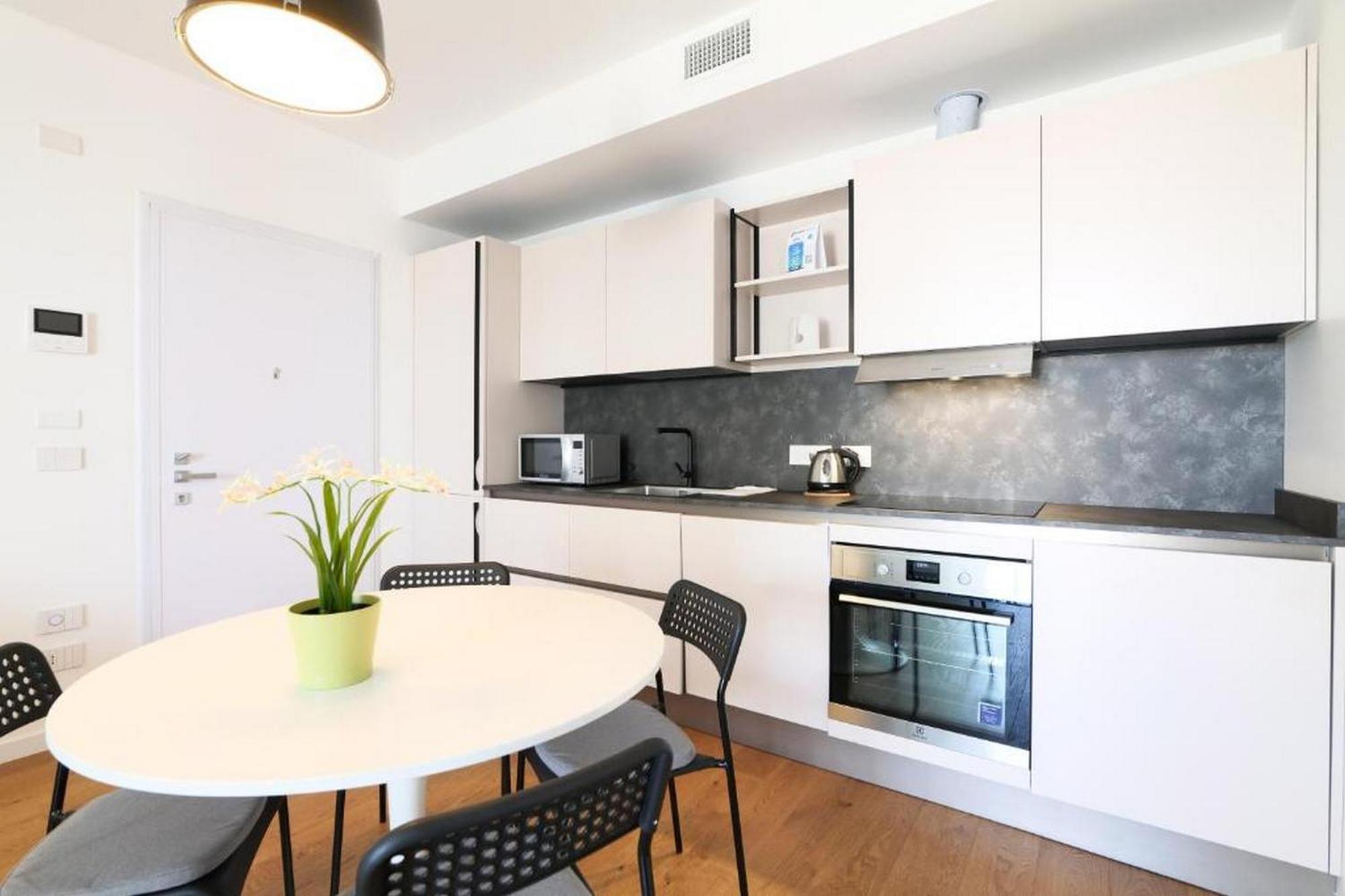 Lovely Terrace Apartment - Porta Romana District Milano Eksteriør billede